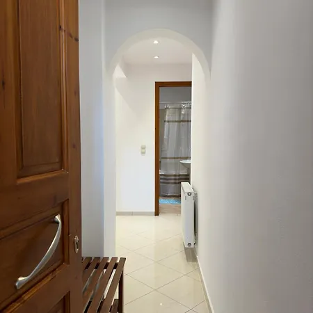 Sia's Lejlighed Naxos City